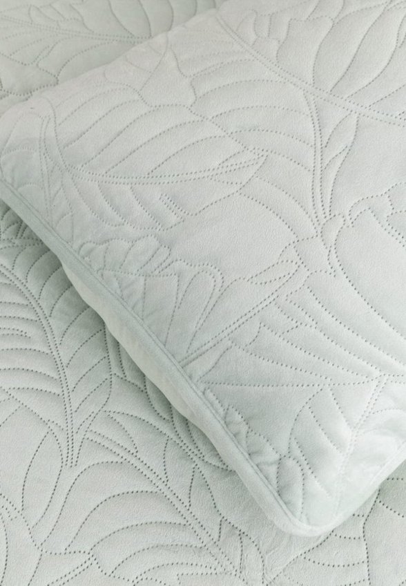 Комплект с покрывалом Sofi De Marko