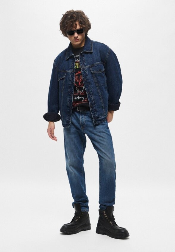 Джинсы Iceberg