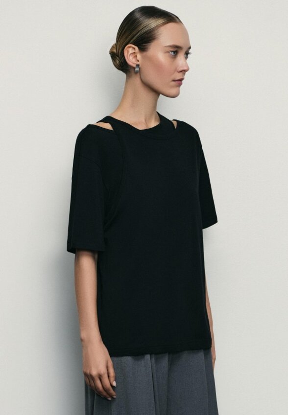 Футболка Zarina