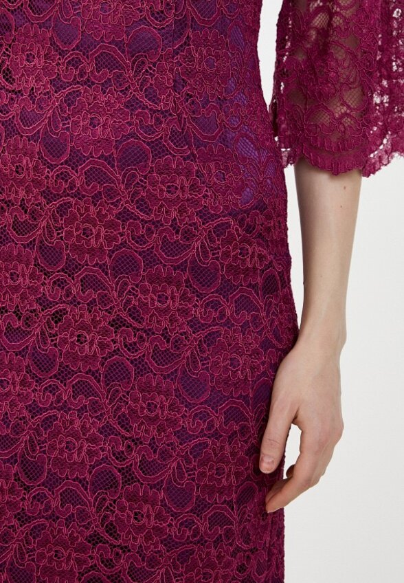 Платье MadaM T