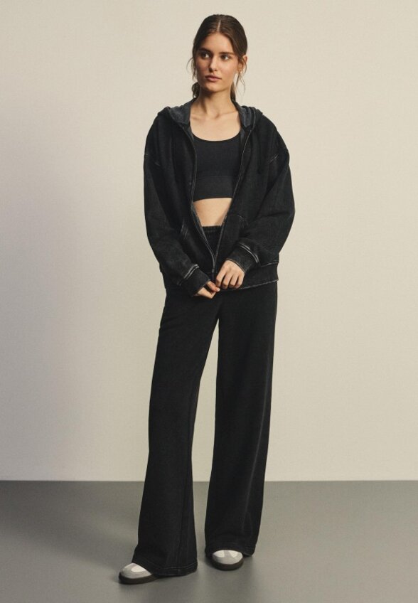 Толстовка Zarina