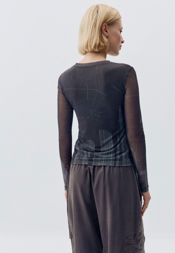 Лонгслив Sela