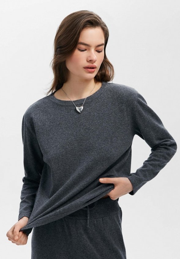 Джемпер Apiss