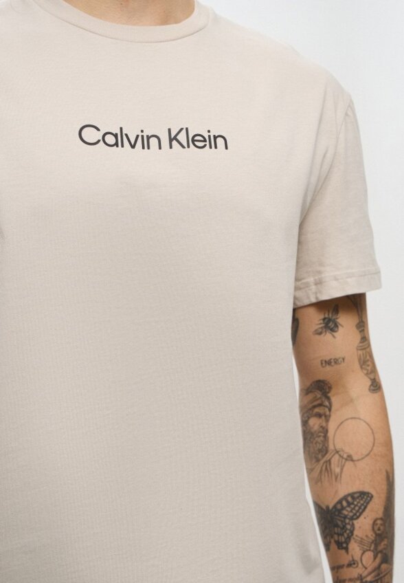 Футболка Calvin Klein