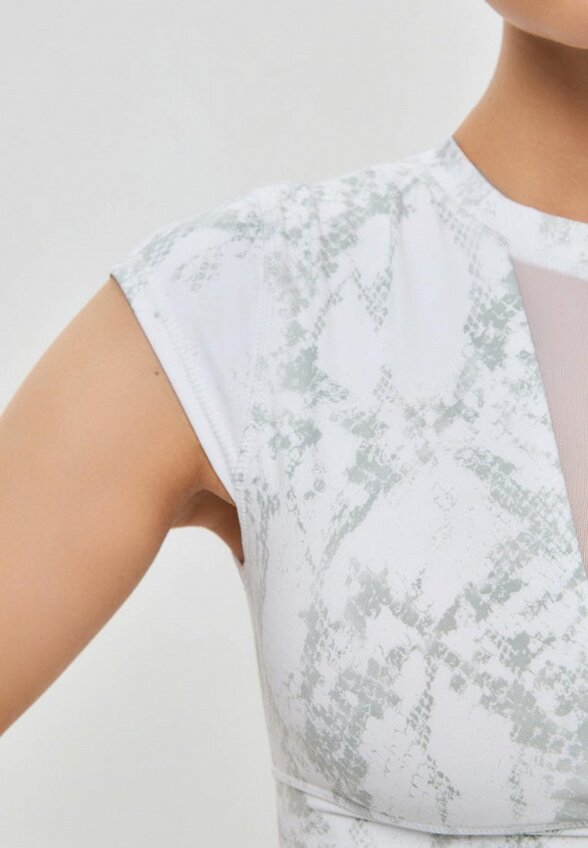 Топ спортивный Fitbomb