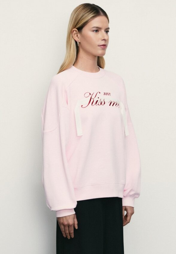 Свитшот Zarina