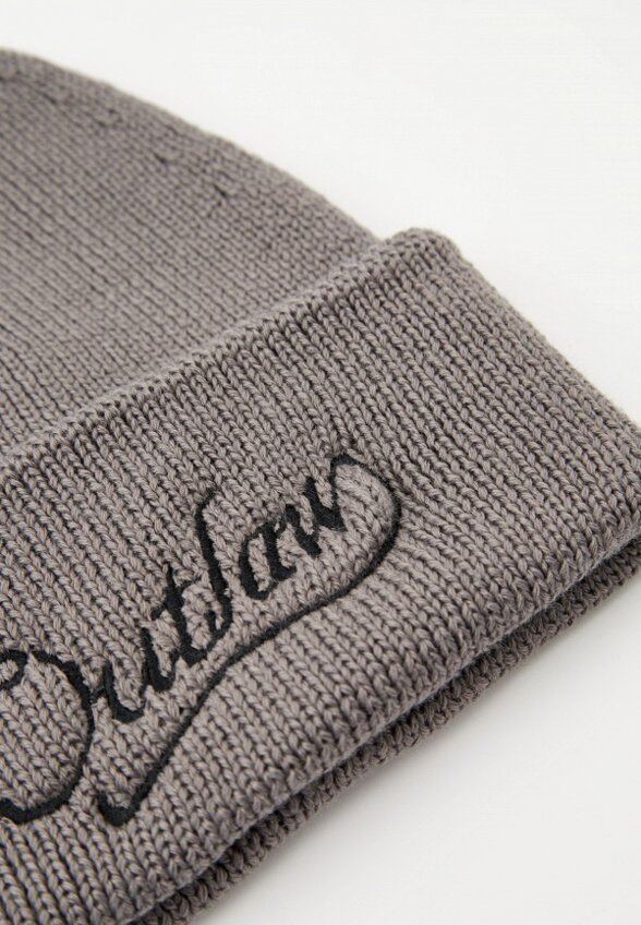 Шапка Аутло