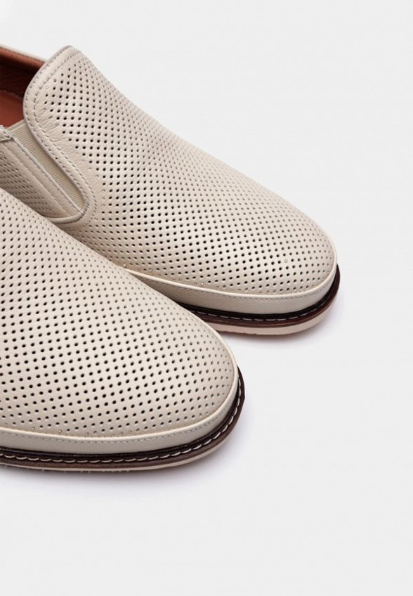 Слипоны Bruno Renzoni