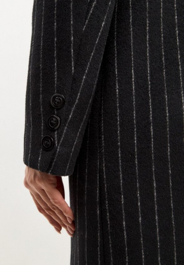 Пальто двубортное Noele Boutique