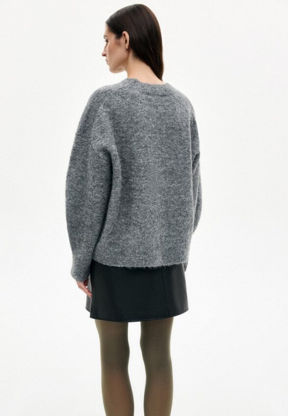 Джемпер Yollo