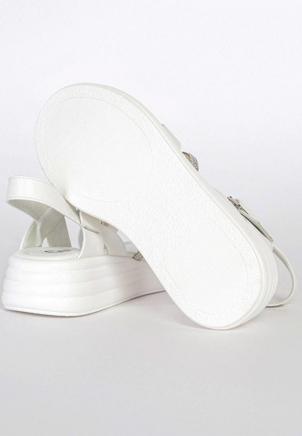 Босоножки Gut