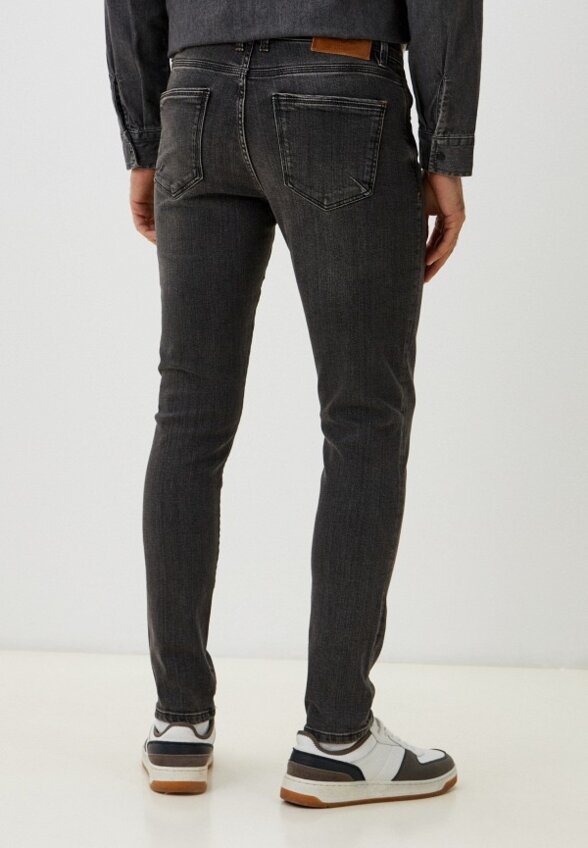 Джинсы Colin's