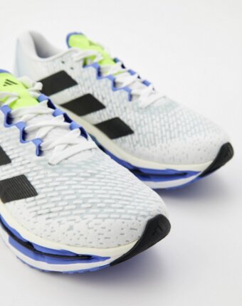 Кроссовки adidas мужчинам
