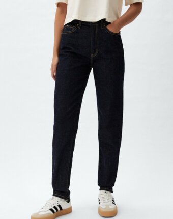 Джинсы Guess Jeans женщинам