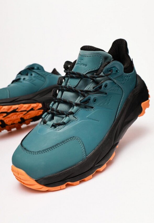 Кроссовки Baasploa