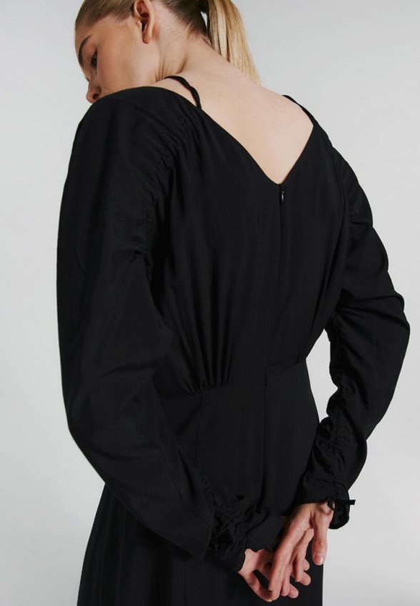 Платье Daisyknit