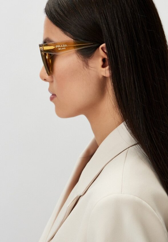 Очки солнцезащитные Prada