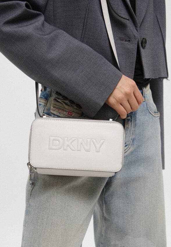Сумка DKNY
