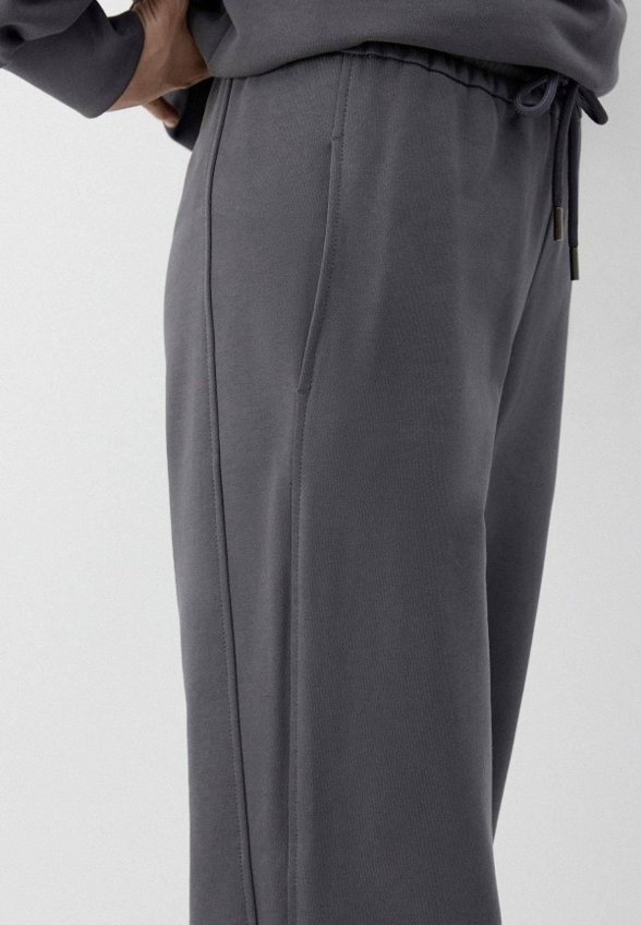 Брюки спортивные Charuel