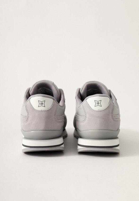 Кроссовки Baasploa