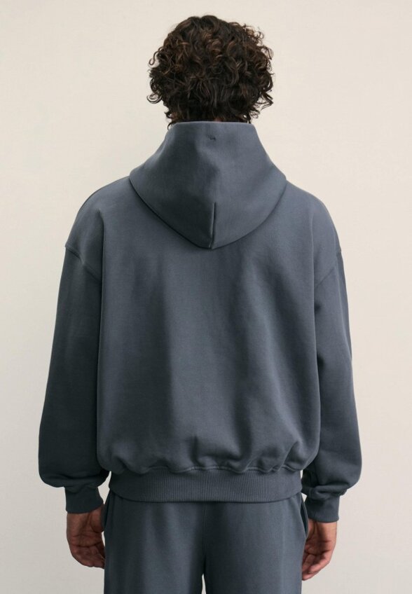 Толстовка Zrn Man