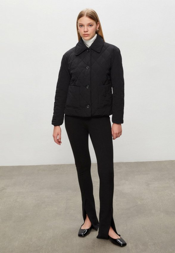 Ветровка Mudo