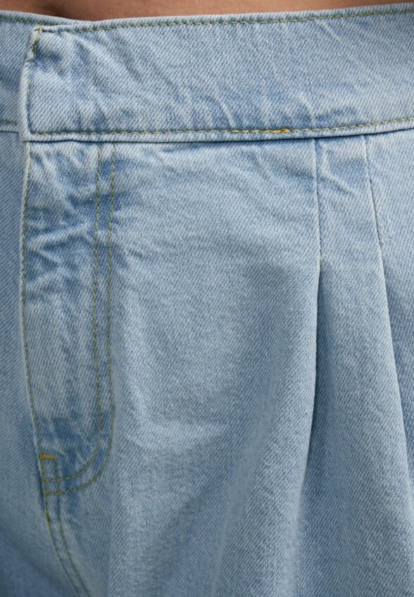 Джинсы Твое