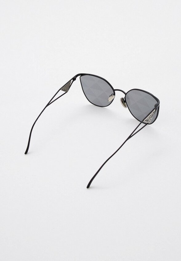 Очки солнцезащитные Prada