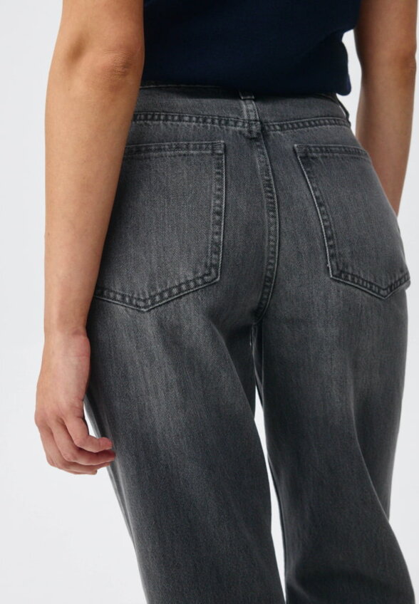 Джинсы 403 STRAIGHT FIT