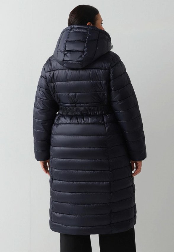 Пуховик Helena Vera