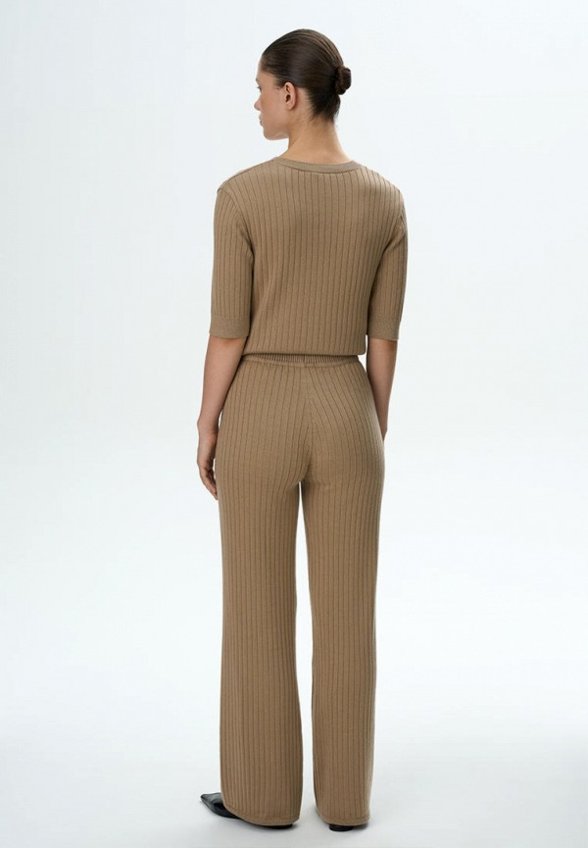 Костюм Brusnika