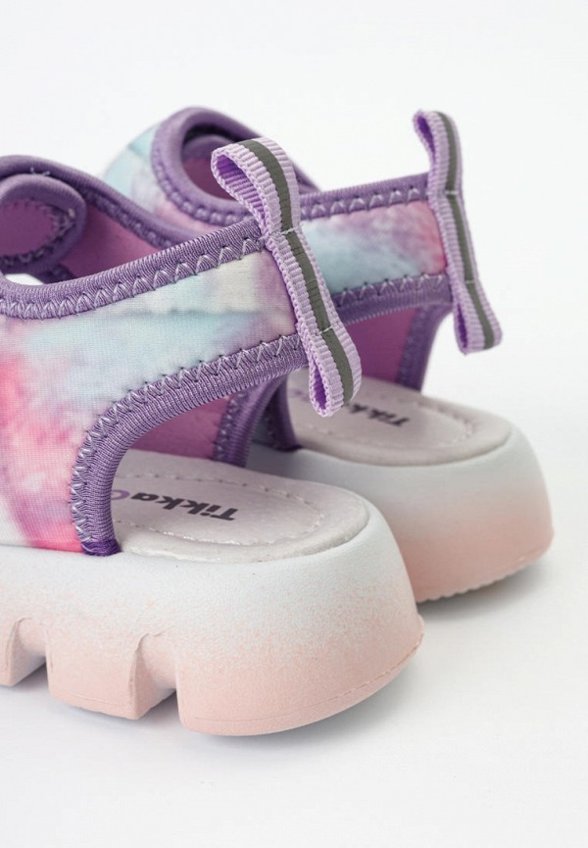 Сандалии Tikkago