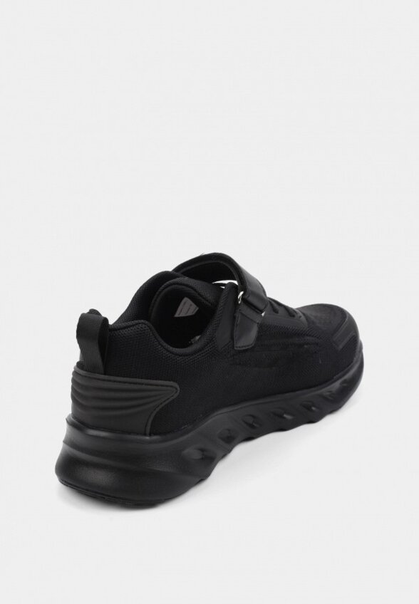 Кроссовки Kapika