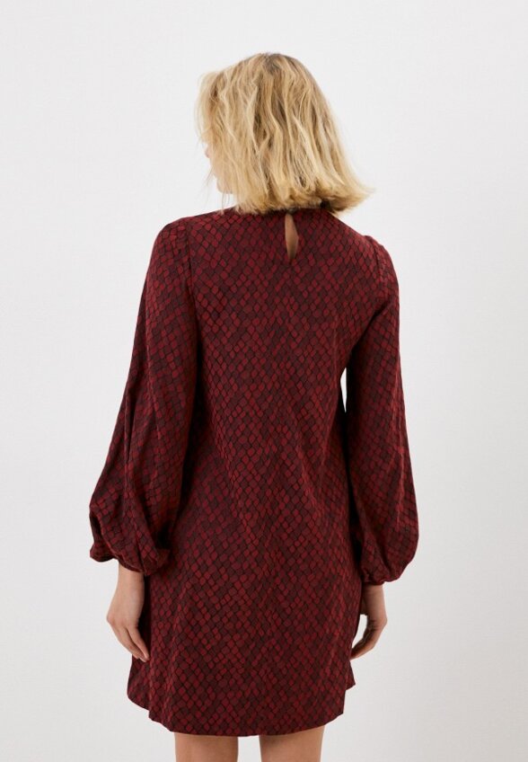 Платье MadaM T