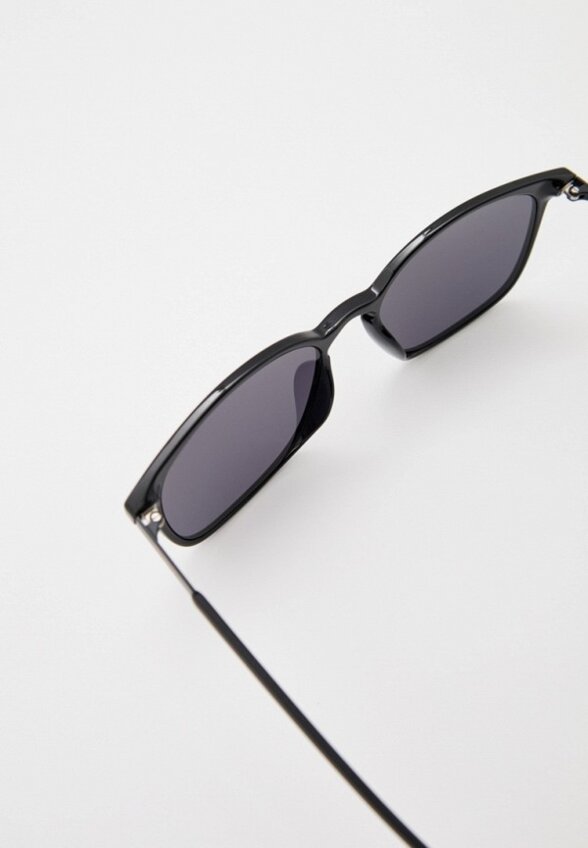 Очки солнцезащитные Hugo