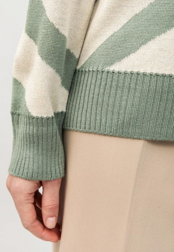 Пуловер Vivawool