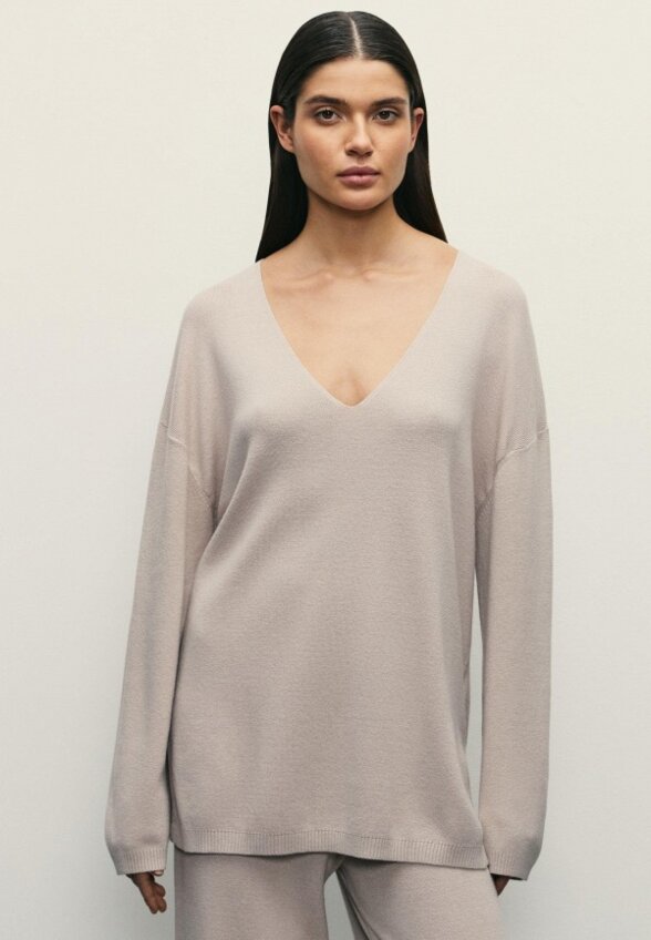 Пуловер Zarina