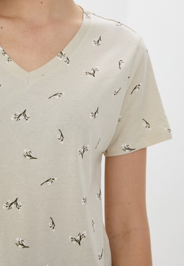 Футболка Colin's