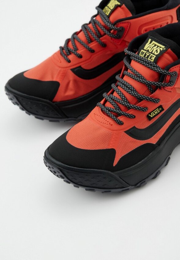 Кроссовки Vans