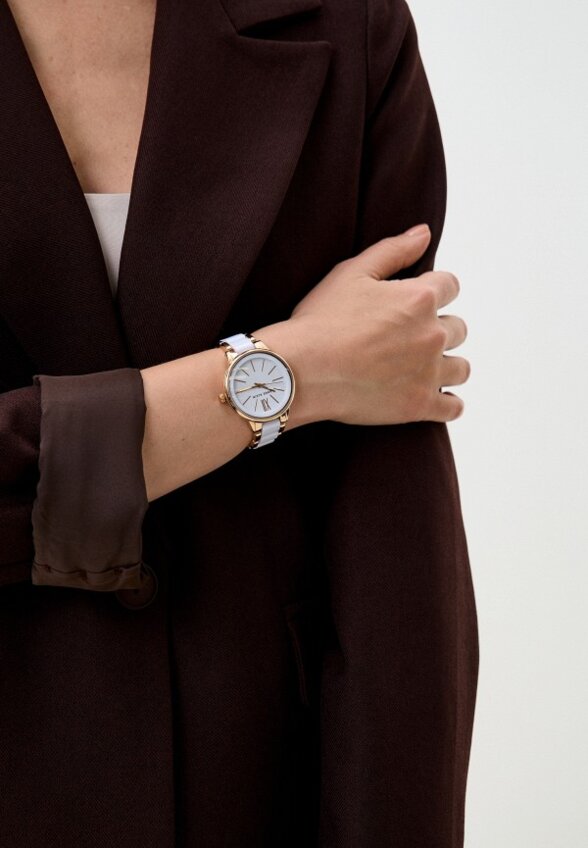 Часы Anne Klein
