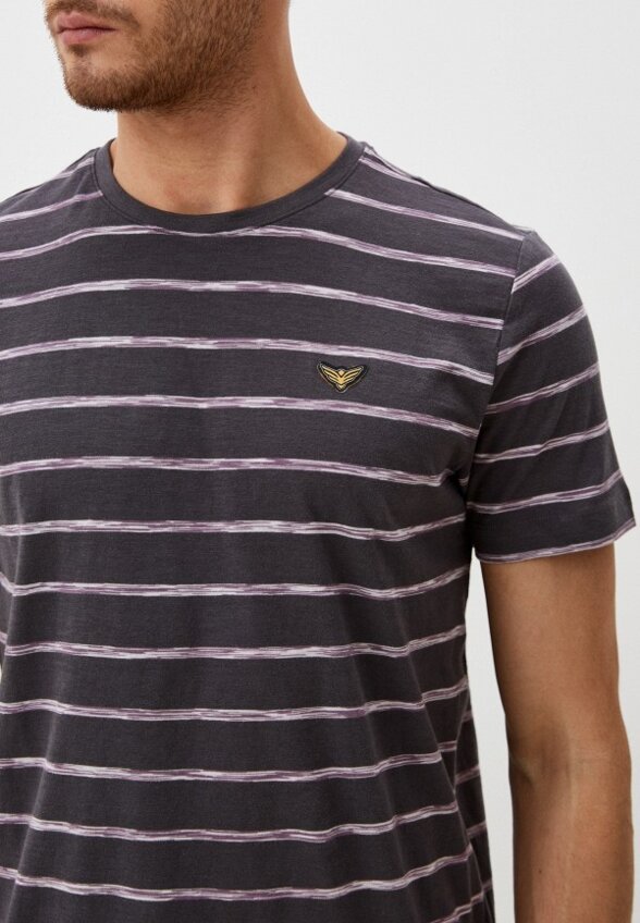 Футболка Colin's