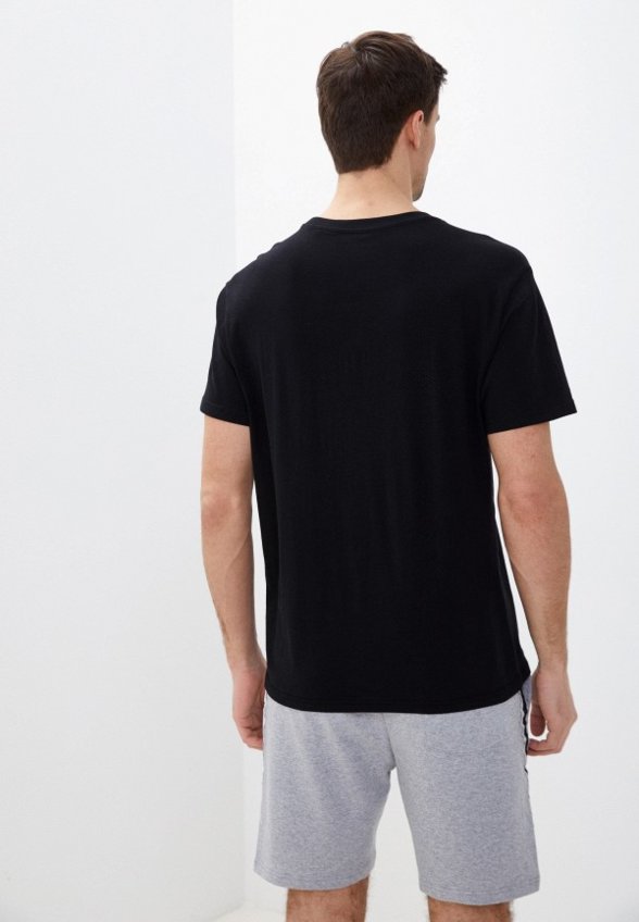 Футболка Colin's