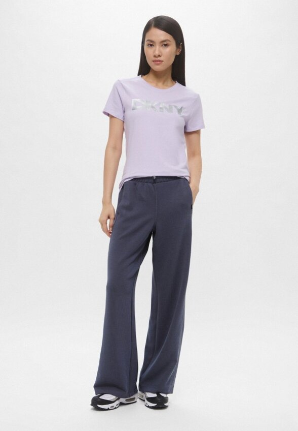 Футболка DKNY