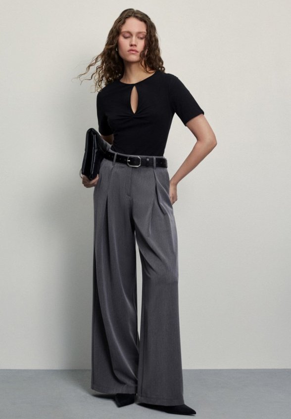 Футболка Zarina