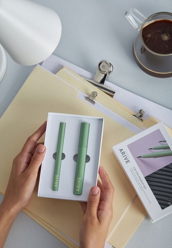 Набор для макияжа глаз Arive Makeup