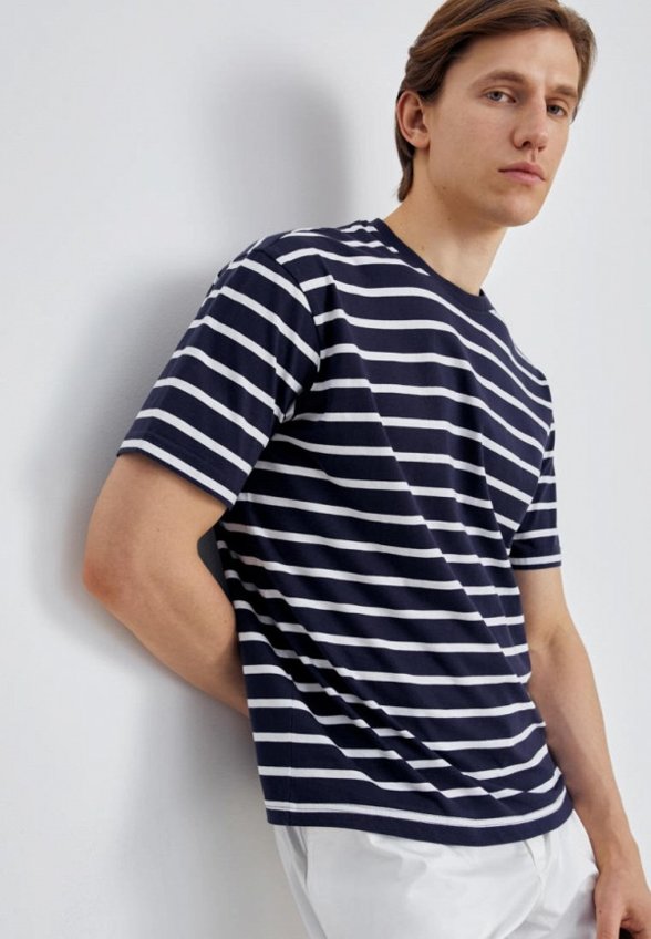 Футболка Finn Flare