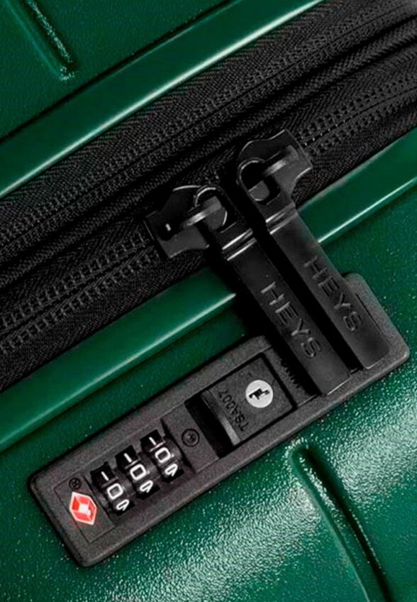 Чемодан Heys