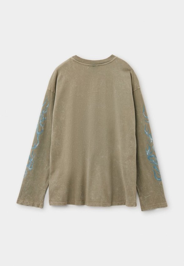 Лонгслив Mademan