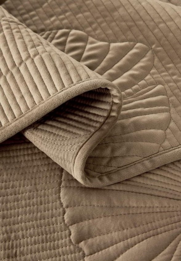 Комплект с покрывалом Sofi De Marko