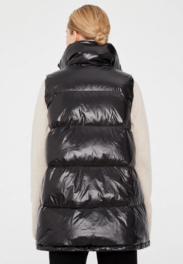 Жилет утепленный To Be Blossom